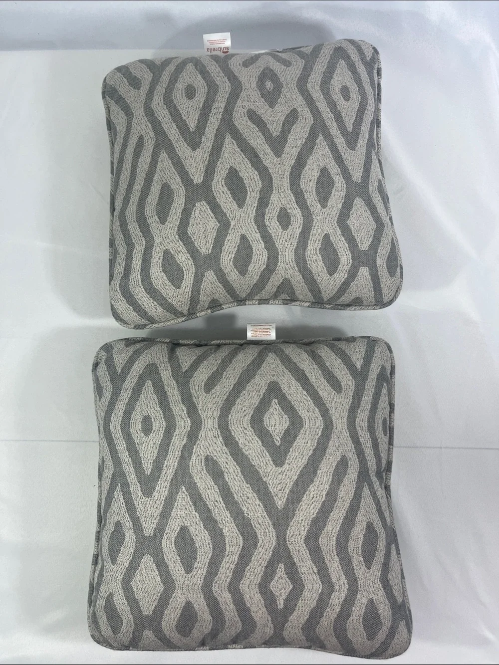2 Sunbrella Textured Geometric Accent Pillows 16” Square Gray/Cream